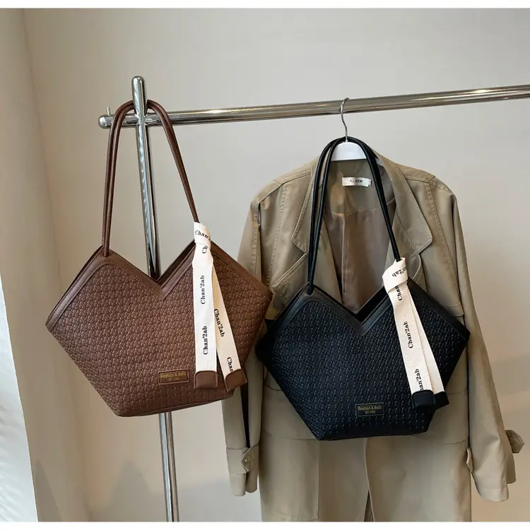 Niche Ribbon Tote Bag Large Capacity 2024 — feature 17