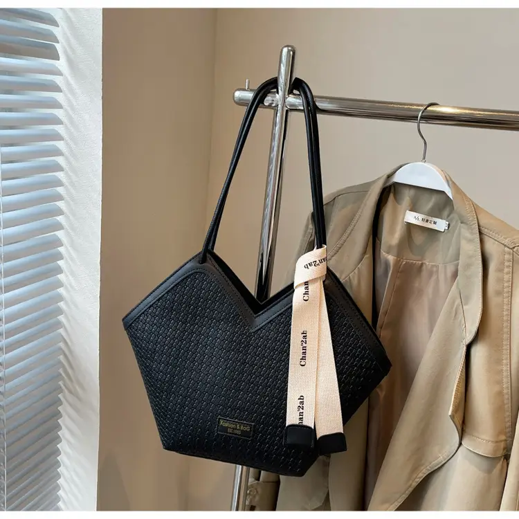 Niche Ribbon Tote Bag Large Capacity 2024 — feature 18