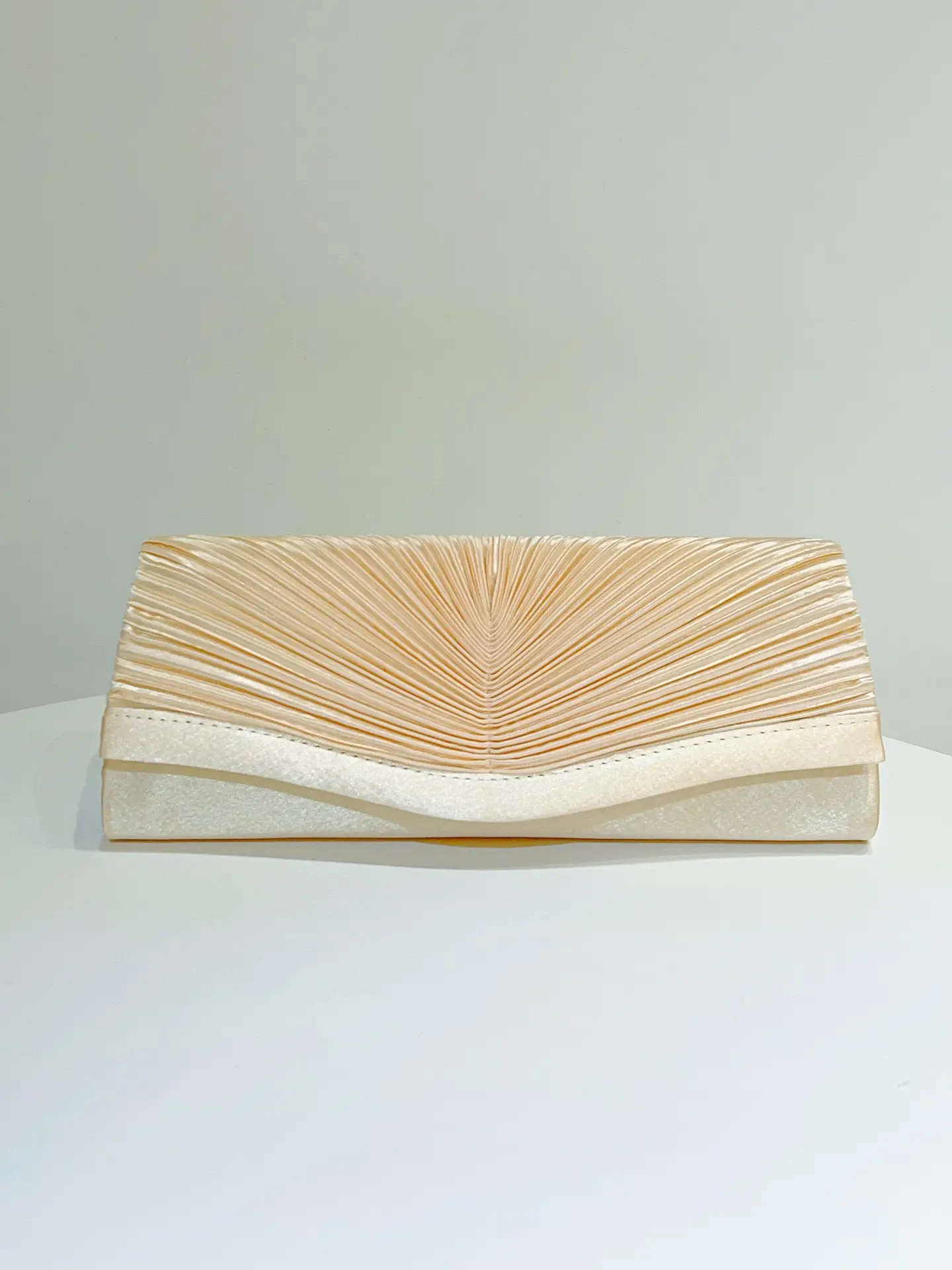New Cross-border Pleated Clutch Bag for Banquet Fashion — feature 13