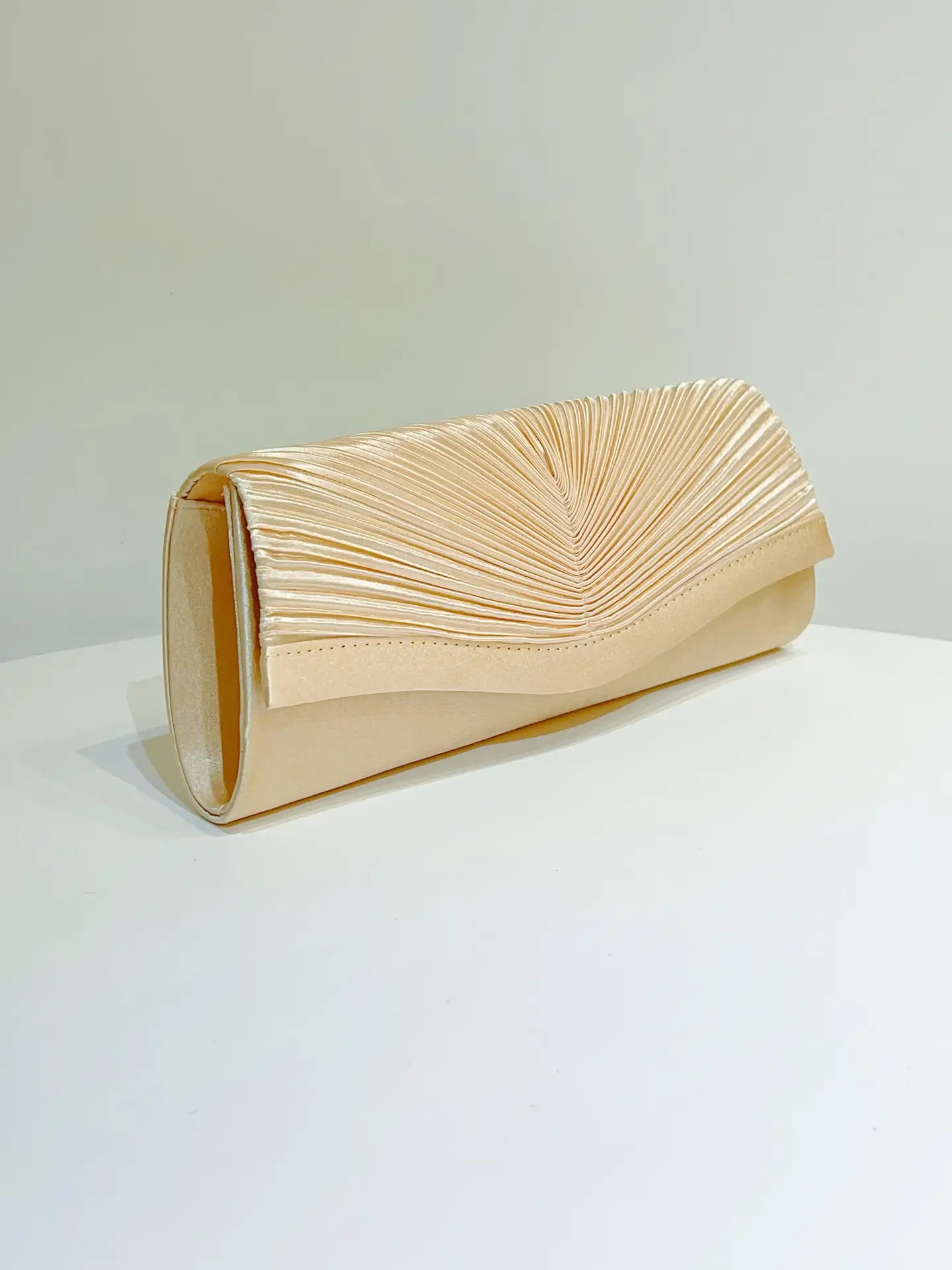 New Cross-border Pleated Clutch Bag for Banquet Fashion — feature 14