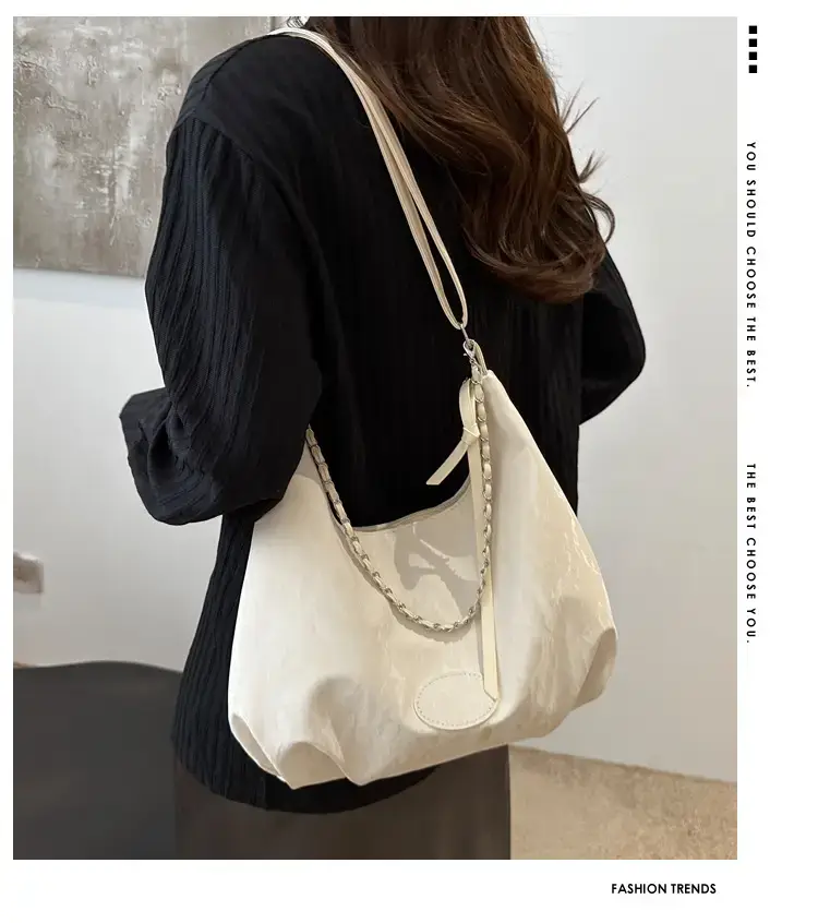 Women's Soft White Chain Shoulder Bag 2024 — feature 1
