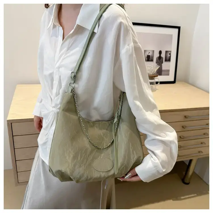 Women's Soft White Chain Shoulder Bag 2024 — feature 12