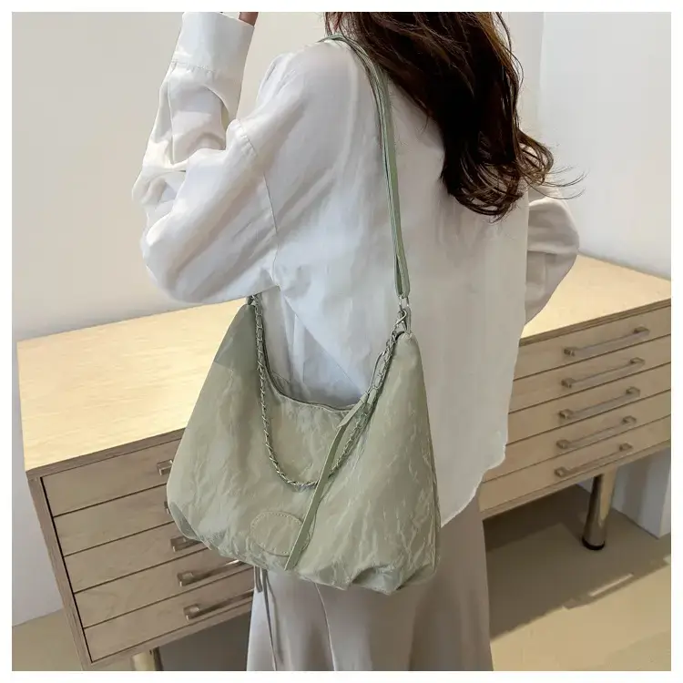 Women's Soft White Chain Shoulder Bag 2024 — feature 13