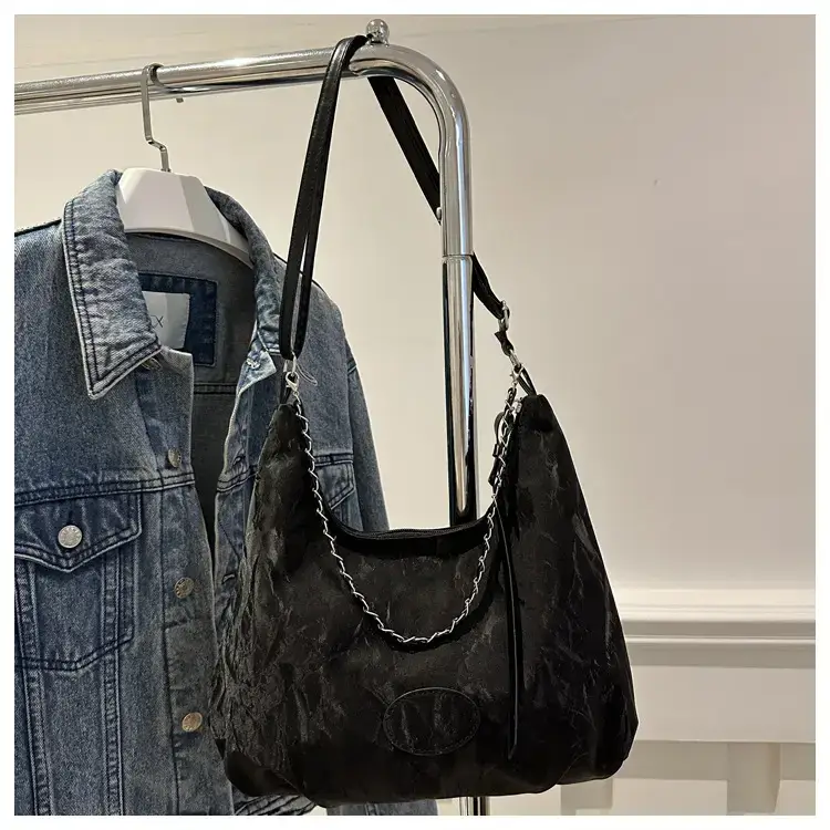 Women's Soft White Chain Shoulder Bag 2024 — feature 27