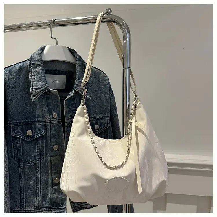Women's Soft White Chain Shoulder Bag 2024 — feature 32