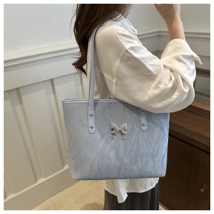 White Butterfly Hardware Shoulder Bag for Women — feature 18