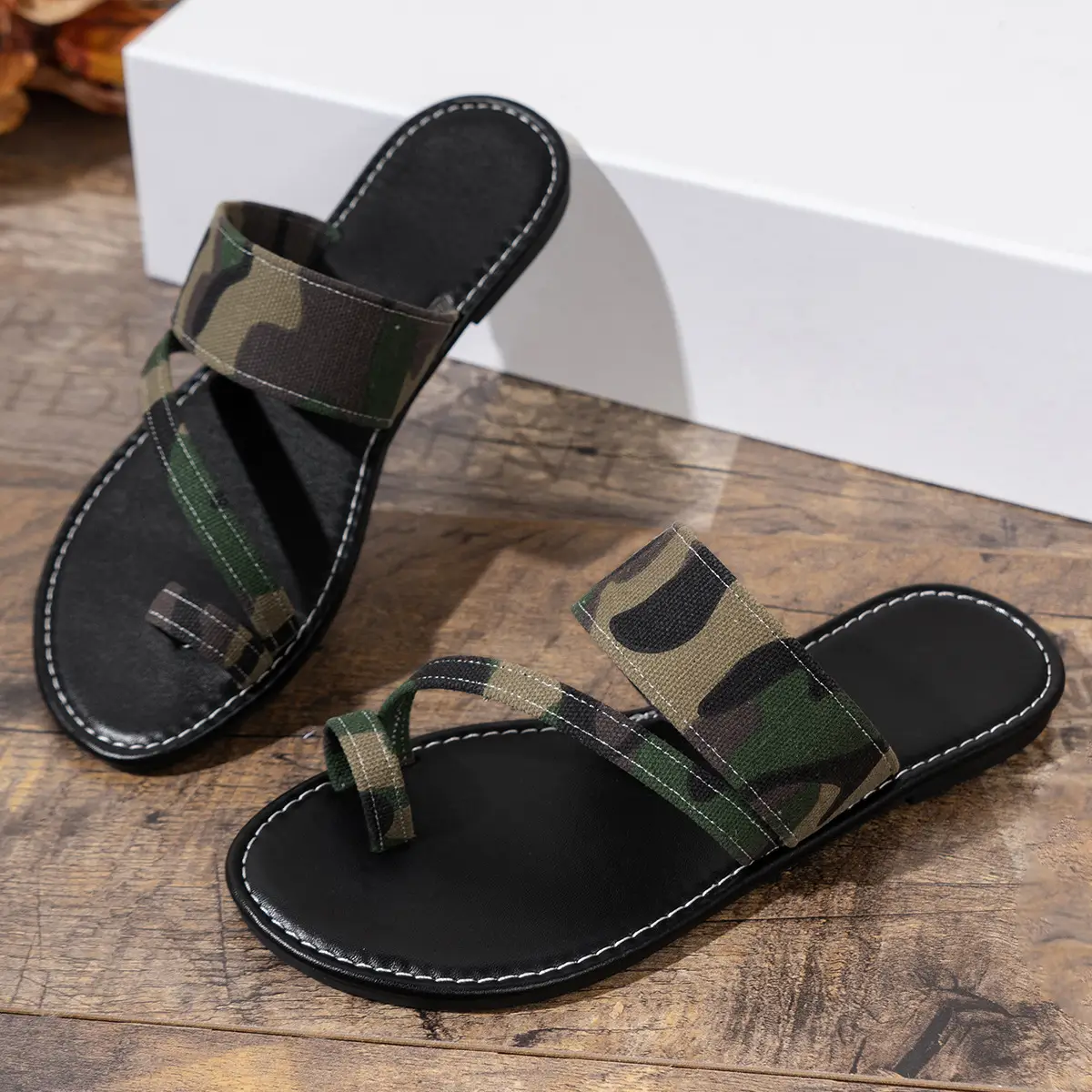2025 Camo Cami Flat Sandals Large - Image 3