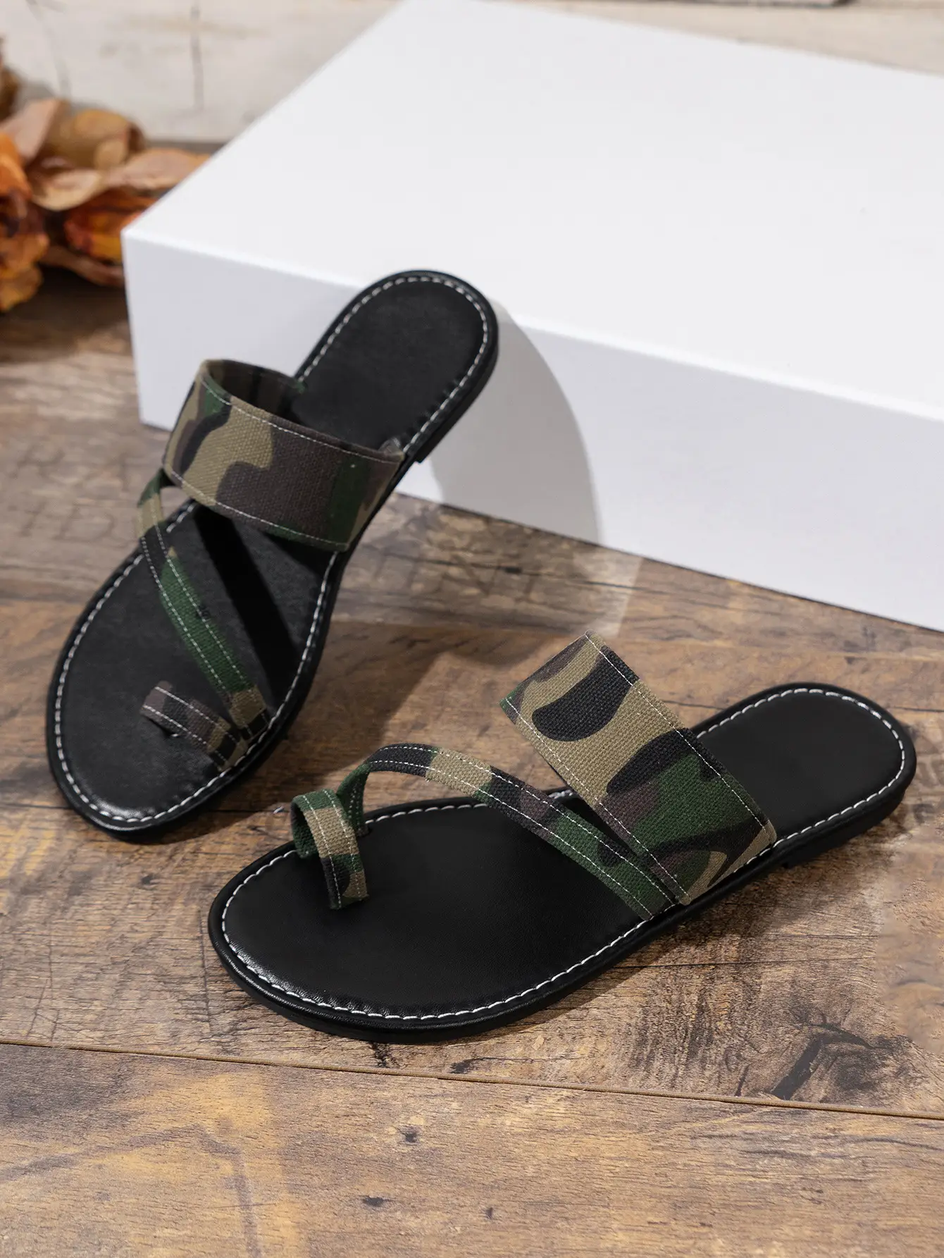 2025 Camo Cami Flat Sandals Large — feature 1