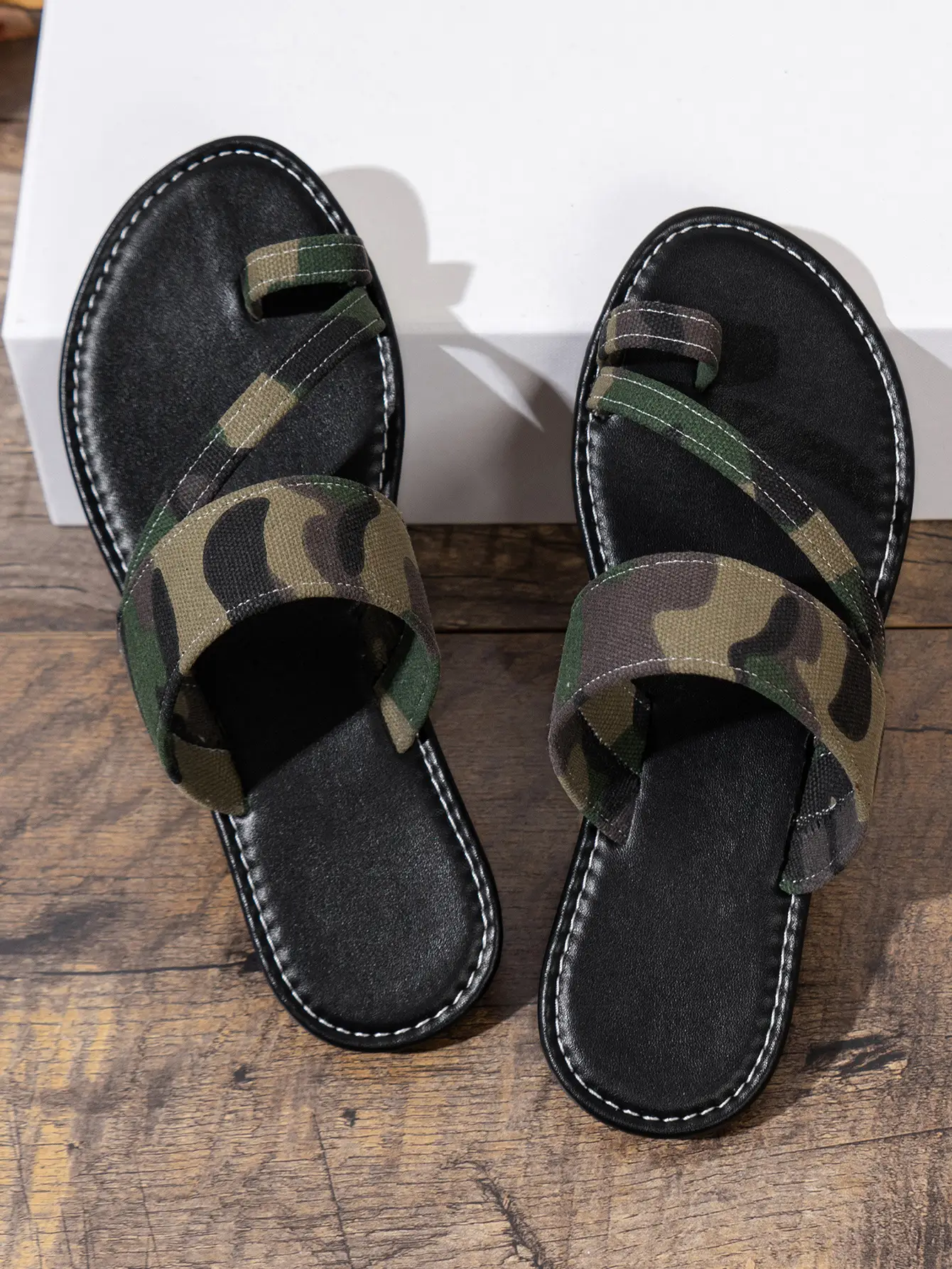 2025 Camo Cami Flat Sandals Large — feature 2