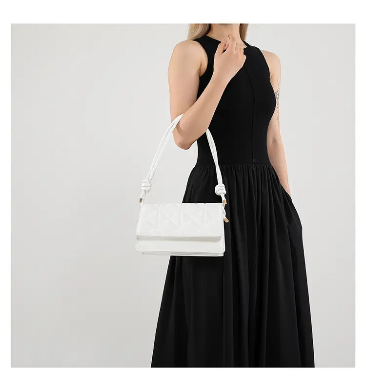Korean Style Women's Brown Diamond Pattern Shoulder Bag — feature 10