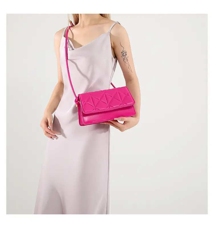 Korean Style Women's Brown Diamond Pattern Shoulder Bag — feature 22