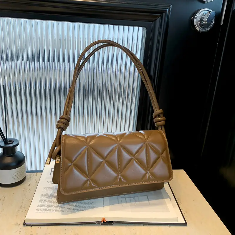 Korean Style Women's Brown Diamond Pattern Shoulder Bag - Image 4
