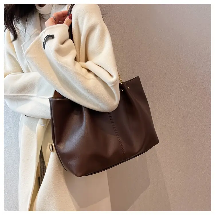 Brown Leather Chain Shoulder Bag for Women — feature 18