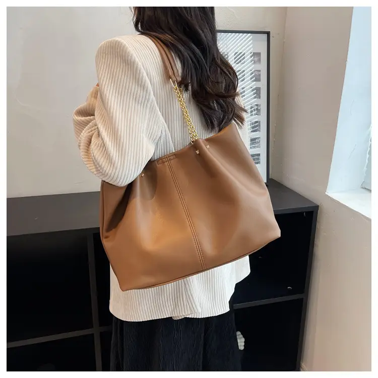 Brown Leather Chain Shoulder Bag for Women — feature 24