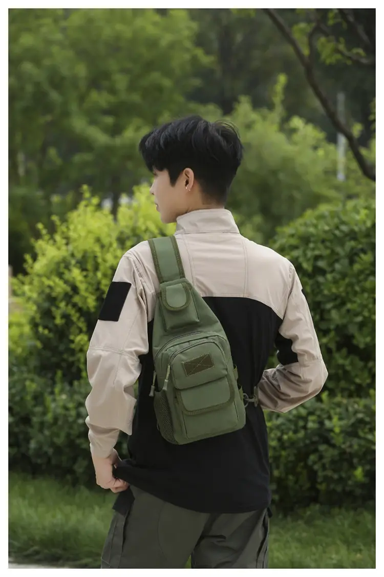 Men's Camouflage Crossbody Bag Multi-Use Outdoor Fitness Bag — feature 43