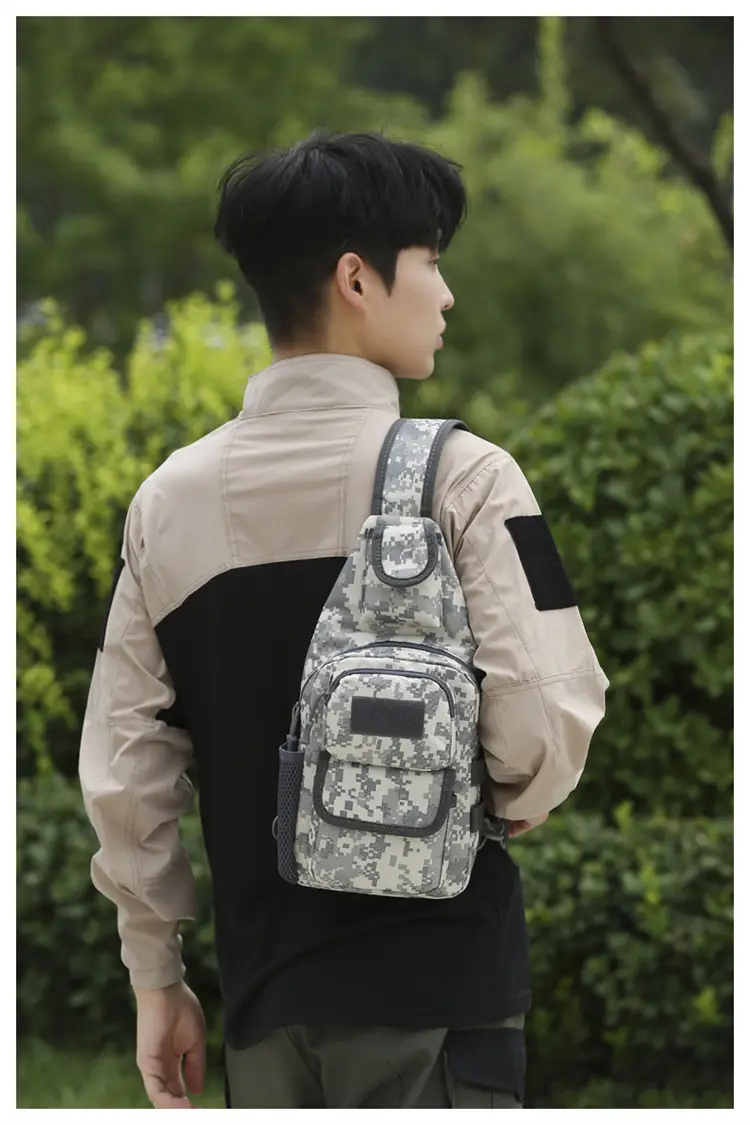 Men's Camouflage Crossbody Bag Multi-Use Outdoor Fitness Bag — feature 45