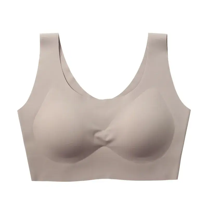 Black Seamless Sports Bra with Breast Pad - Image 4