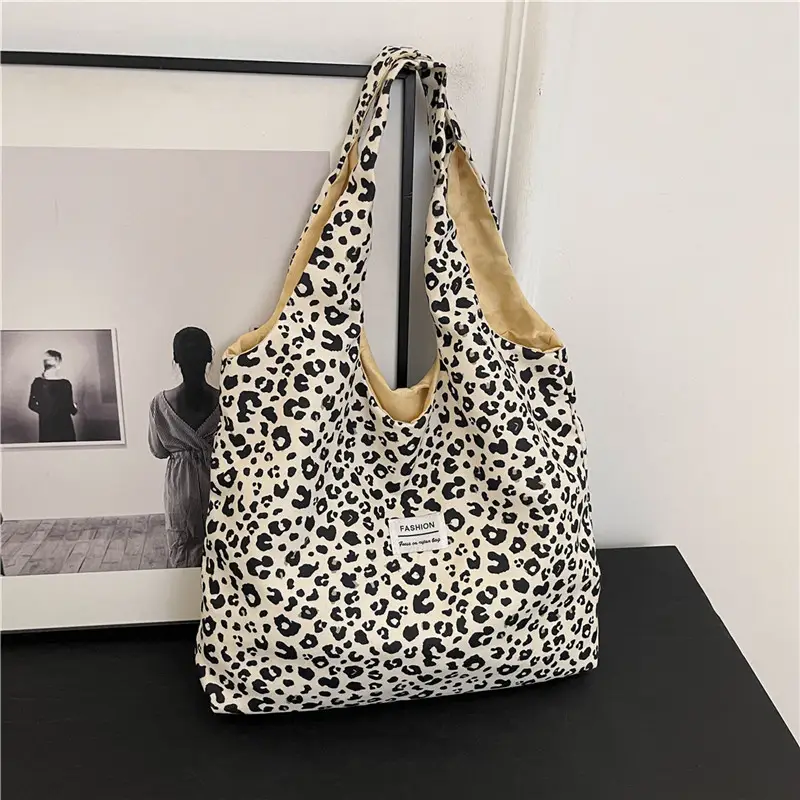 Vintage Leopard Print Large Capacity Women's Tote Bag - Image 5