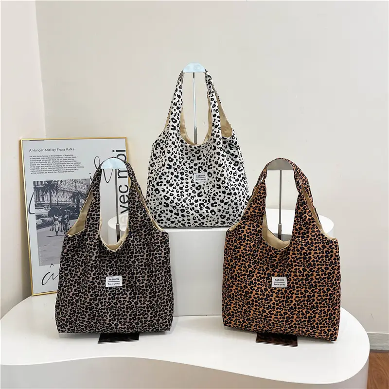 Vintage Leopard Print Large Capacity Women's Tote Bag - Image 7