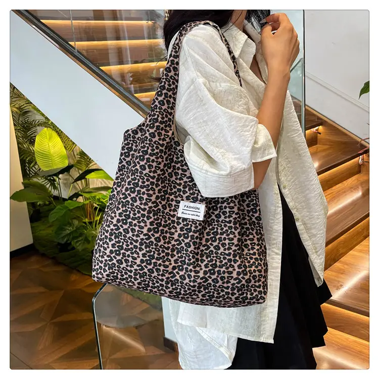Vintage Leopard Print Large Capacity Women's Tote Bag — feature 22