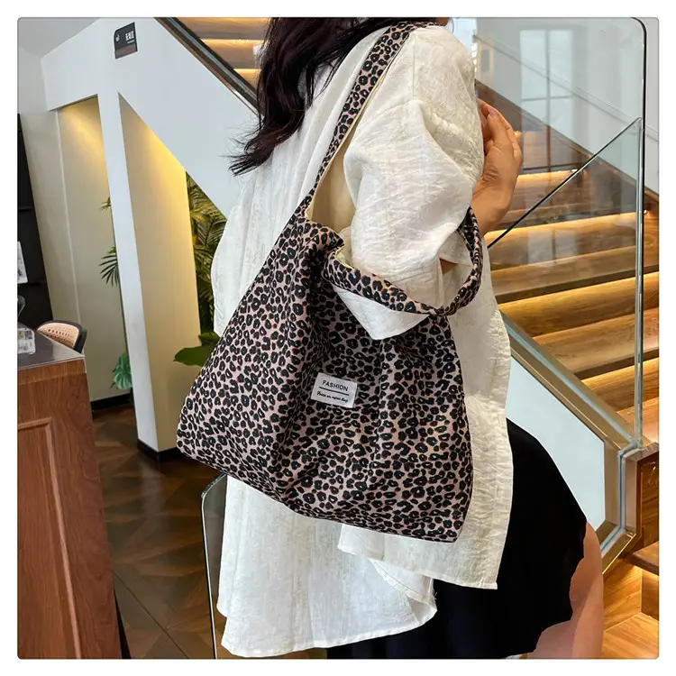 Vintage Leopard Print Large Capacity Women's Tote Bag — feature 27