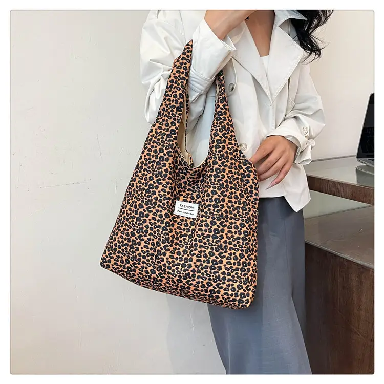 Vintage Leopard Print Large Capacity Women's Tote Bag — feature 35