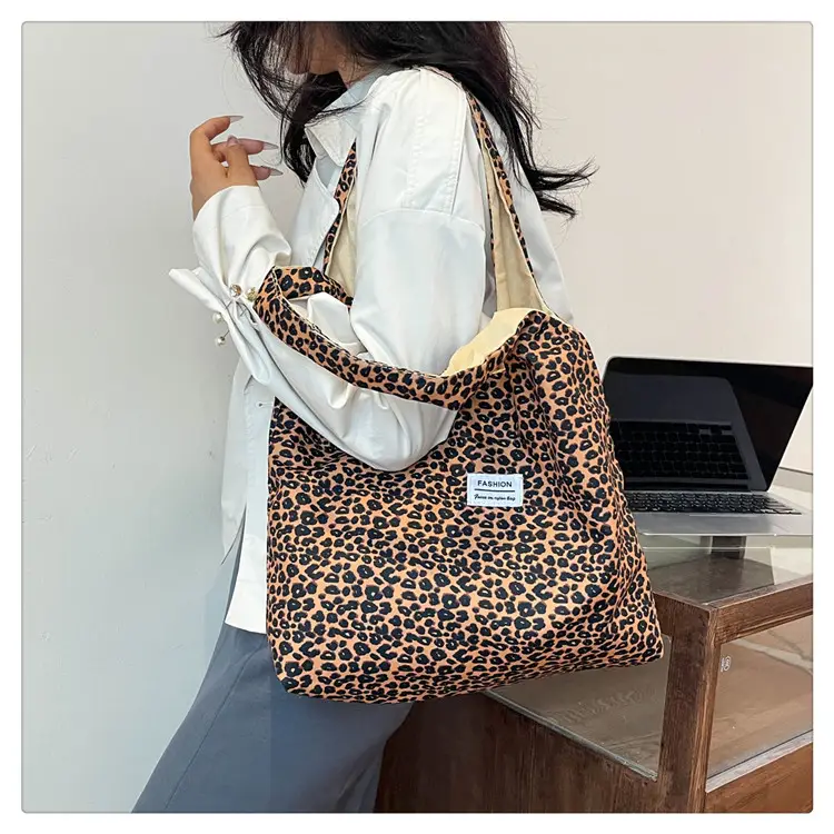 Vintage Leopard Print Large Capacity Women's Tote Bag — feature 43