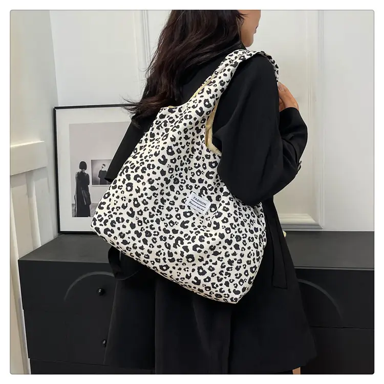 Vintage Leopard Print Large Capacity Women's Tote Bag — feature 47