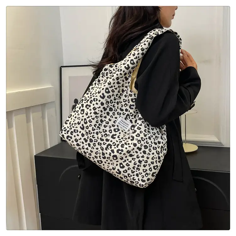 Vintage Leopard Print Large Capacity Women's Tote Bag — feature 48