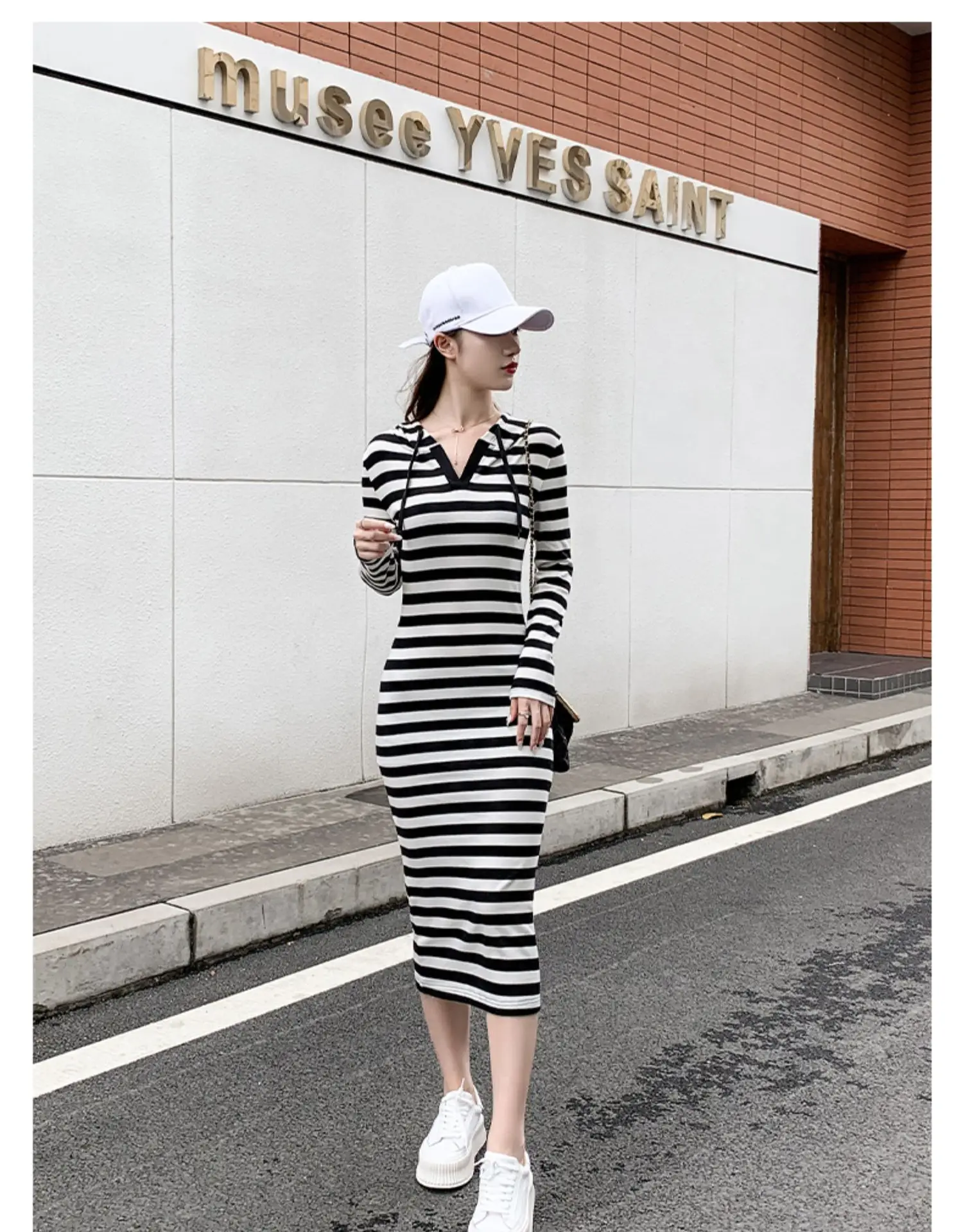 2024 Black White Striped Long Dress Slim Fit Hooded Hip Dress — feature 14