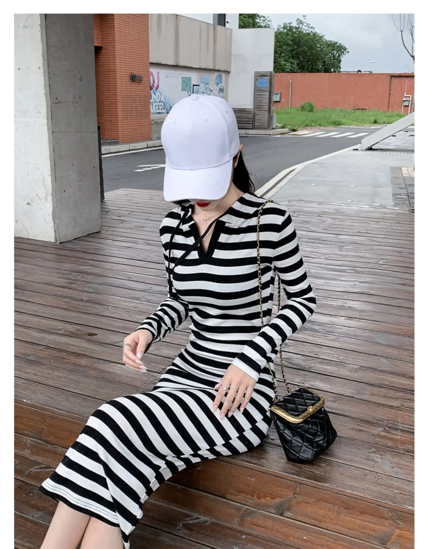2024 Black White Striped Long Dress Slim Fit Hooded Hip Dress — feature 18