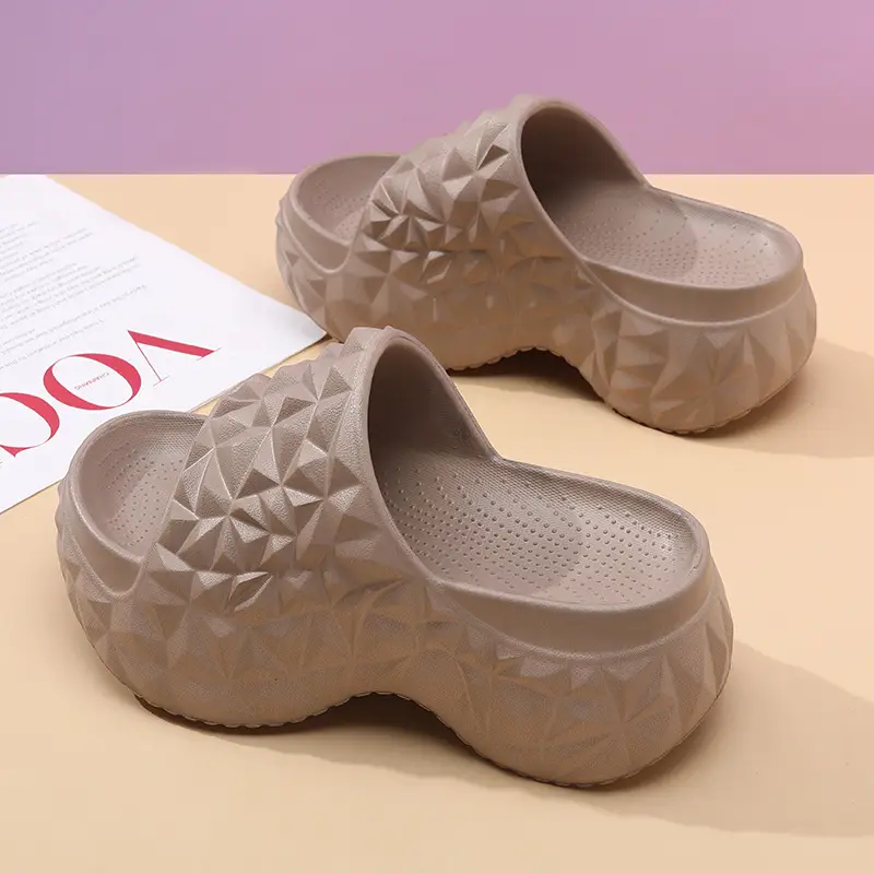 High-Heeled Sandals for Women's Summer Outer Wear, Thick-Soled Heightening Flip-Flops, Non-Slip Durian Soles, Wear-Resistant, Breathable, Non-Stinky Feet Slippers - Image 5