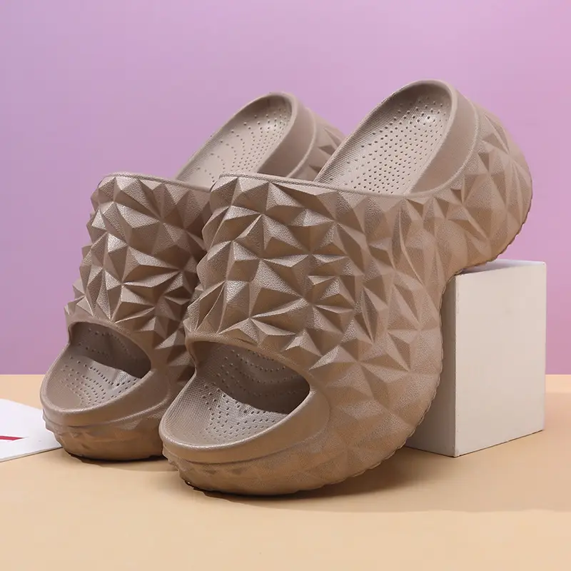 High-Heeled Sandals for Women's Summer Outer Wear, Thick-Soled Heightening Flip-Flops, Non-Slip Durian Soles, Wear-Resistant, Breathable, Non-Stinky Feet Slippers - Image 3