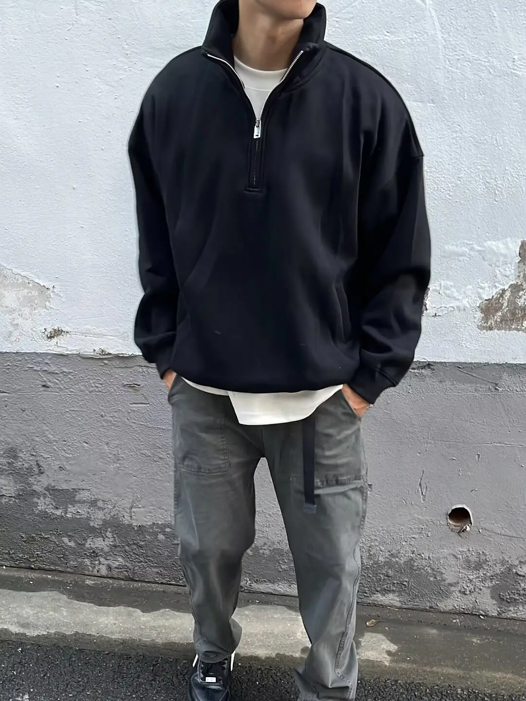 Men Grey Heavy Weight Half Zip Sweatshirt — feature 8