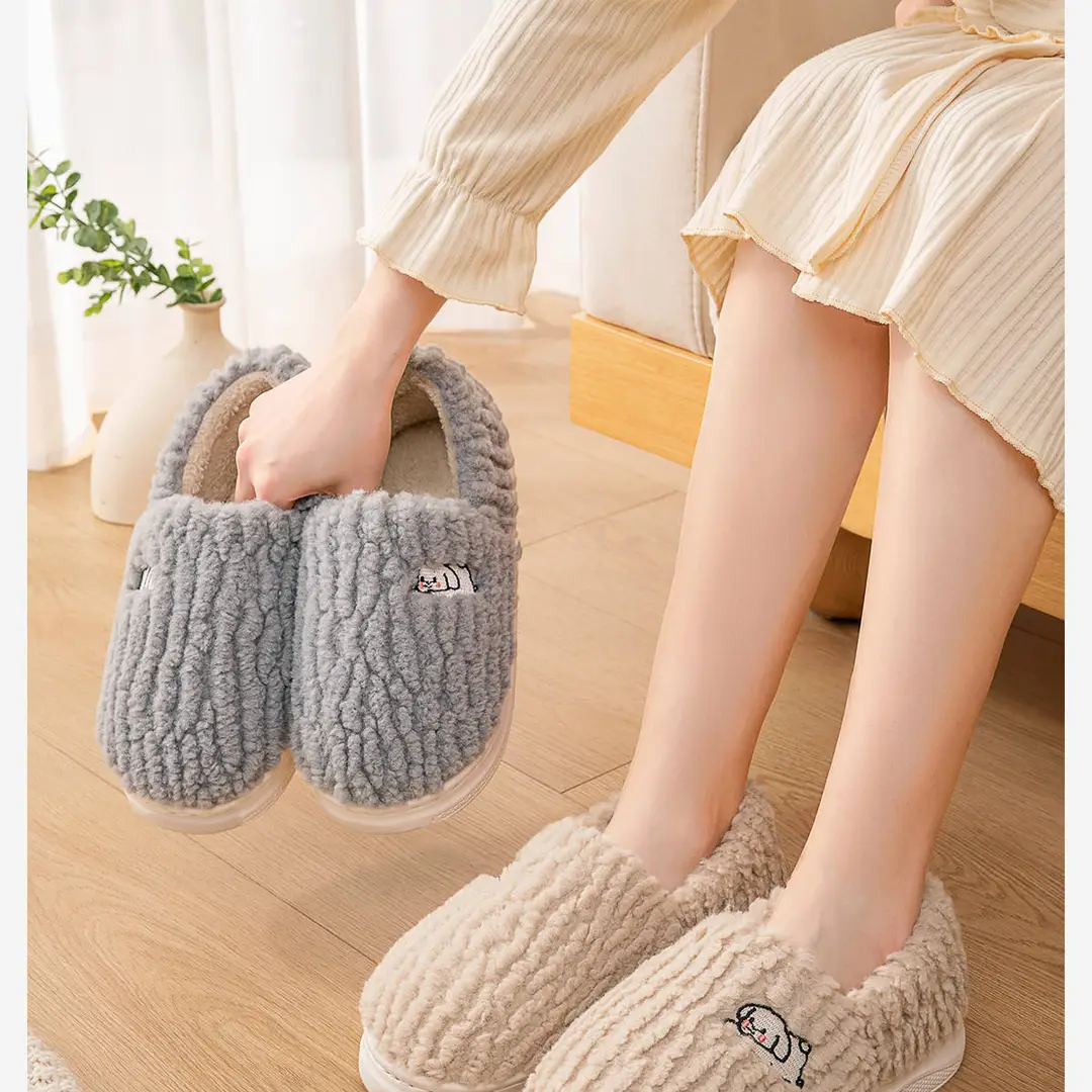 Women's Winter Cotton Slippers with Heel Cover 2025 New Indoor Home Thick-Soled Plush Warm Couple's Home Cotton Shoes for Men — feature 16