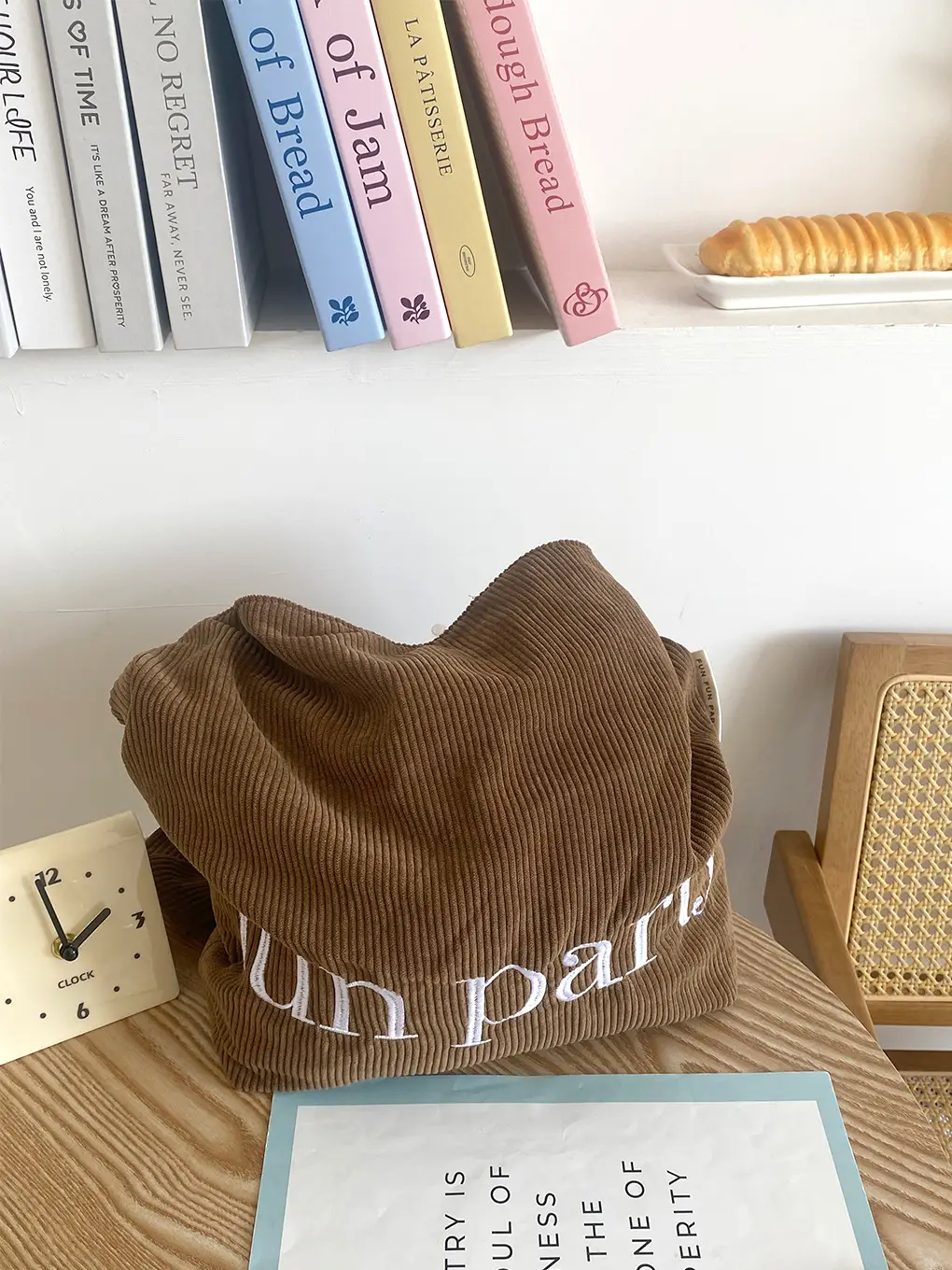 Korean Style Letter Shoulder Bag Large Capacity New Corduroy Canvas — feature 6
