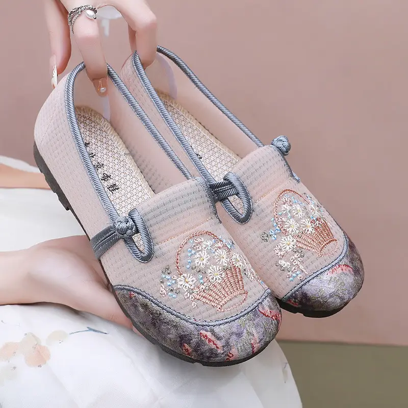 Summer New Ethnic Style Embroidered Shoes Fashion Old Beijing Women's Mesh Shoes Hollow Breathable Comfortable Middle-aged and Elderly Mother Shoes - Image 6