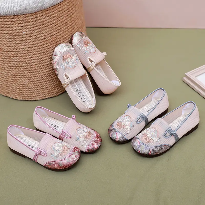 Summer New Ethnic Style Embroidered Shoes Fashion Old Beijing Women's Mesh Shoes Hollow Breathable Comfortable Middle-aged and Elderly Mother Shoes - Image 7