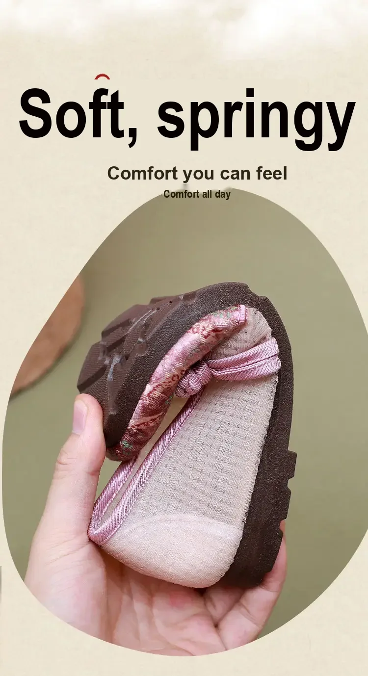 Bent sole detail with Chinese text about flexibility.