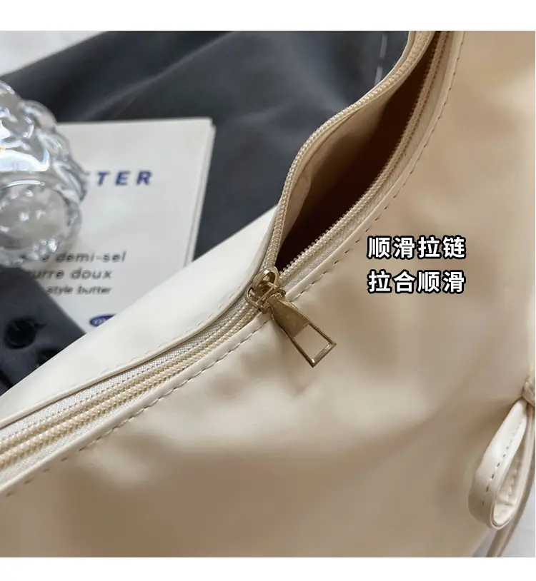 Cute Pleated Bow Shoulder Bag for Women — feature 3