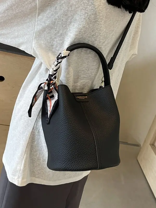 Brown Korean-style Shoulder Bag for Women - Image 6