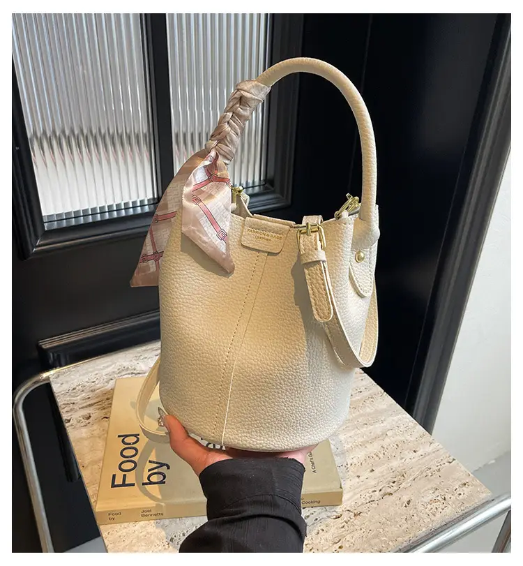 Brown Korean-style Shoulder Bag for Women — feature 1