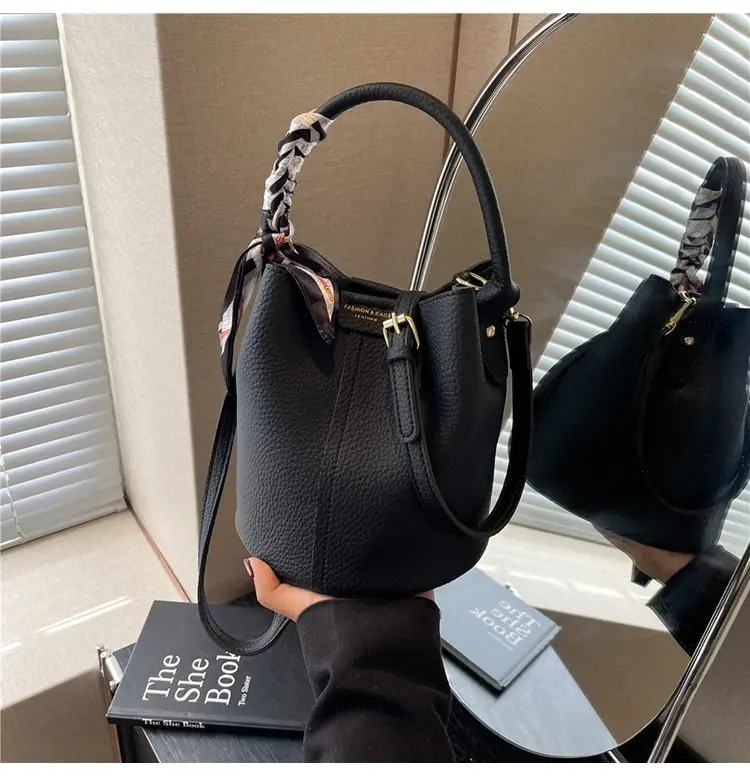 Brown Korean-style Shoulder Bag for Women — feature 14
