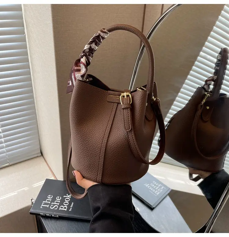 Brown Korean-style Shoulder Bag for Women — feature 17