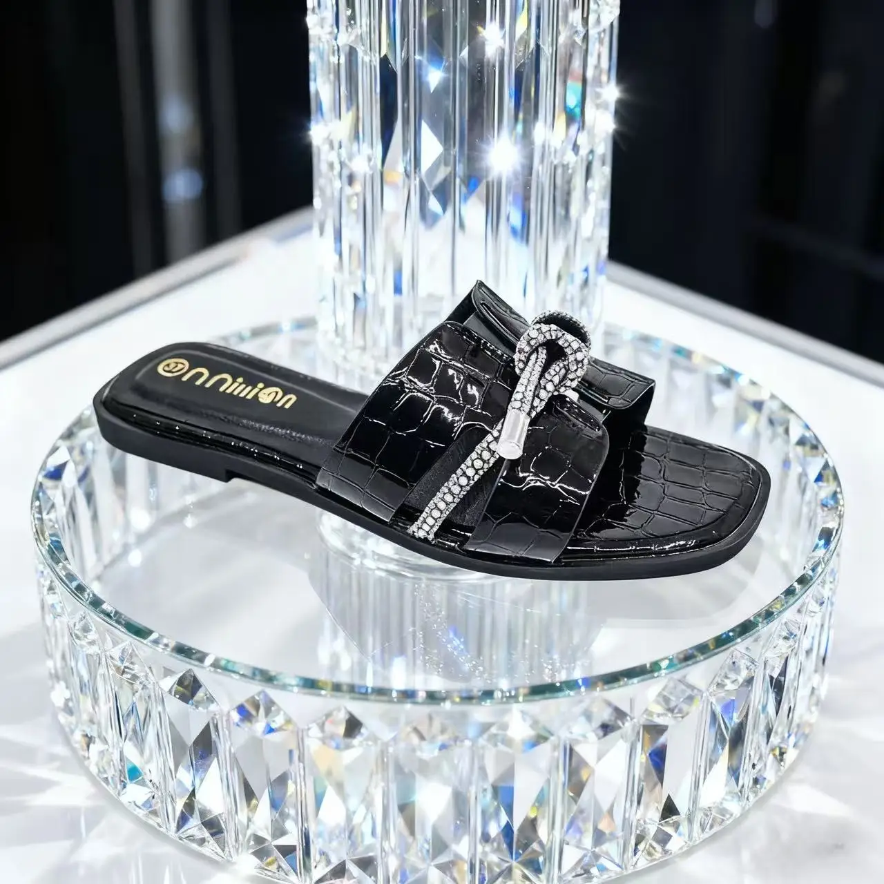 2025 Rhinestone Women's Black Flat Slippers