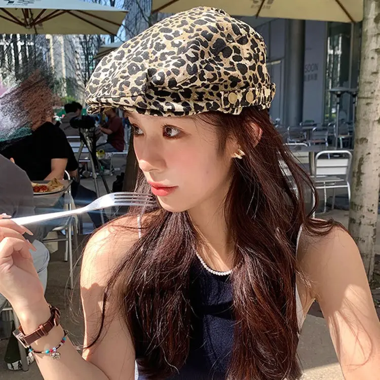 Leopard Print Forward Hat for Women Retro Face Show - Image 3