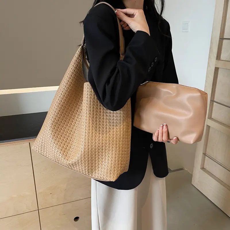 Women's Textured Leather Shoulder Bag Brown Large Capacity - Image 7
