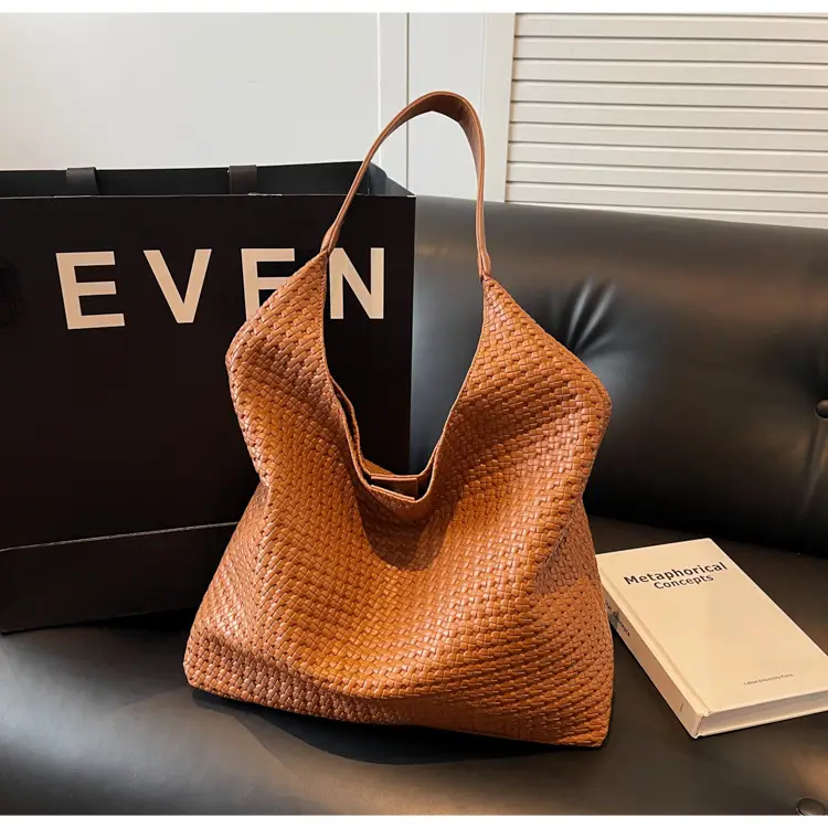 Women's Textured Leather Shoulder Bag Brown Large Capacity — feature 15