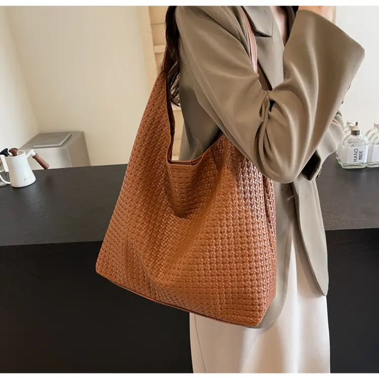 Women's Textured Leather Shoulder Bag Brown Large Capacity — feature 25