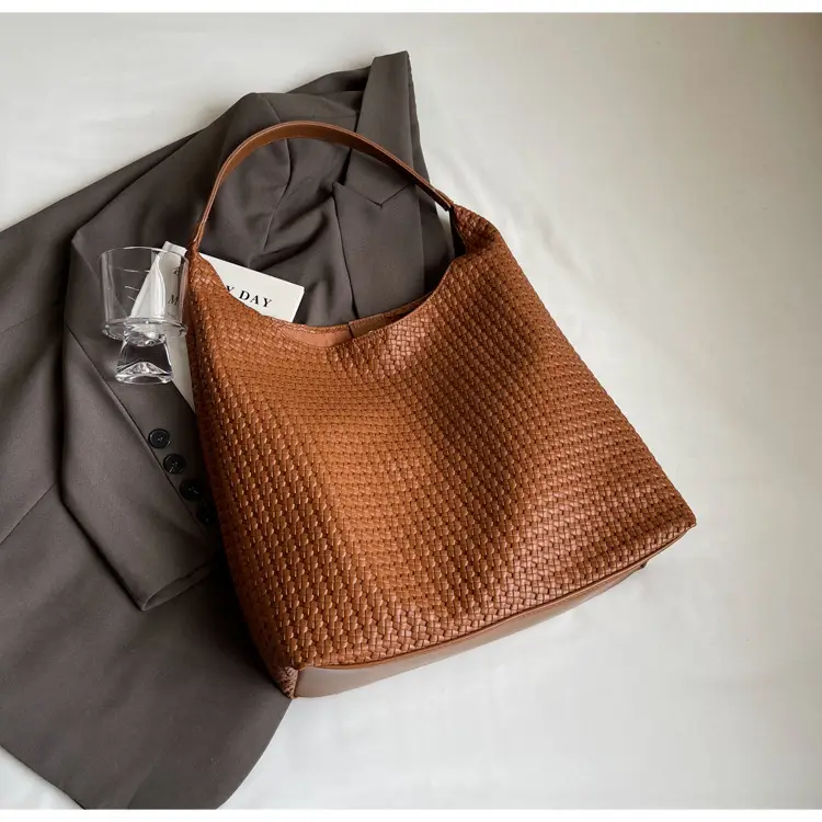 Women's Textured Leather Shoulder Bag Brown Large Capacity — feature 35